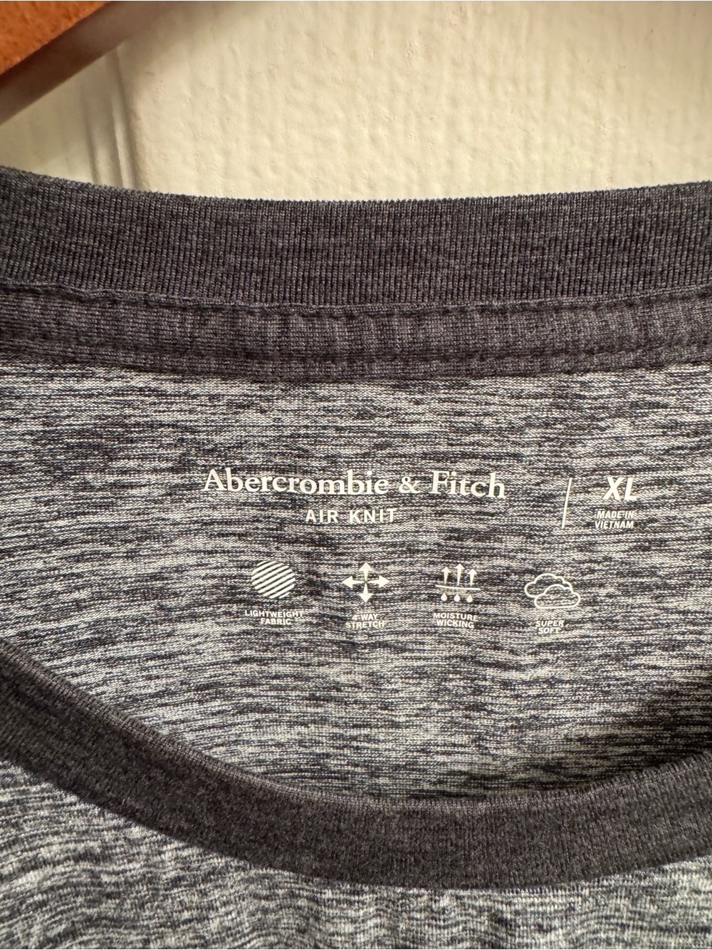 Abercrombie & Fitch Men's Air Knit Gray Two-Tone Raglan Long Sleeve Shirt - Picture 2 of 3